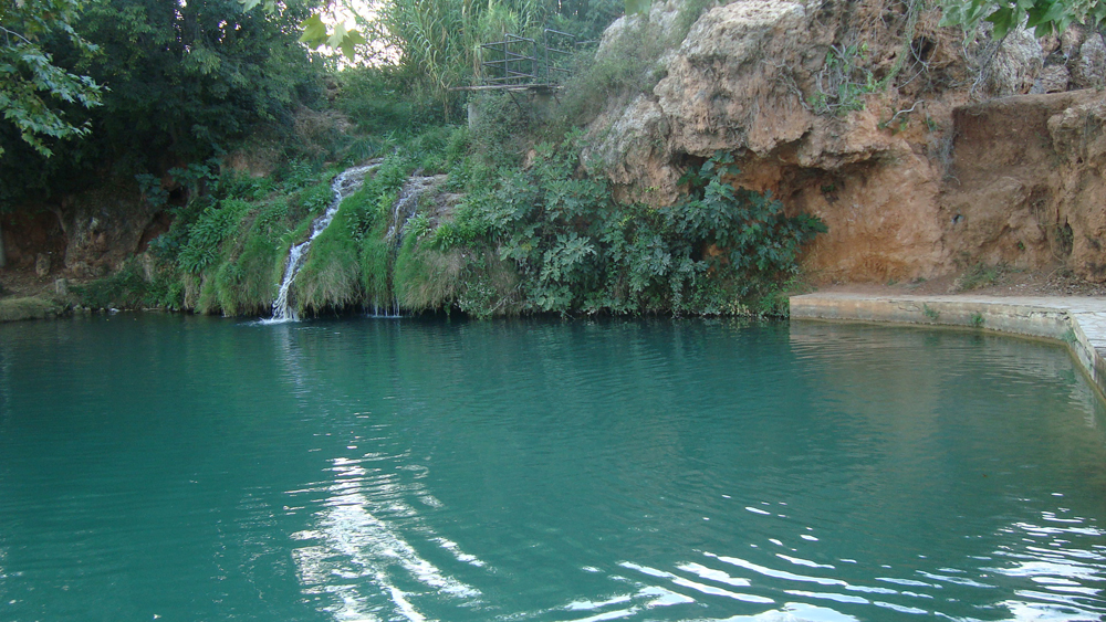 Una piscina imponente en el turismo en anna